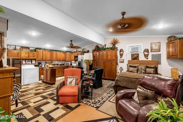 $1,250,000 | 1456 Beach Boulevard, Biloxi, MS 39530