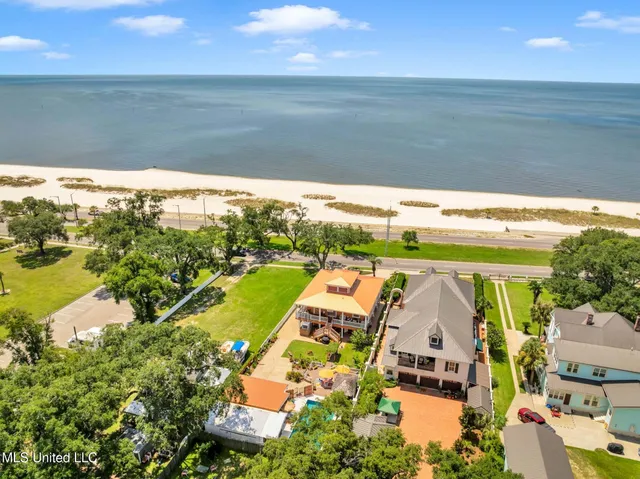 $1,350,000 | 1456 Beach Boulevard, Biloxi, MS 39530