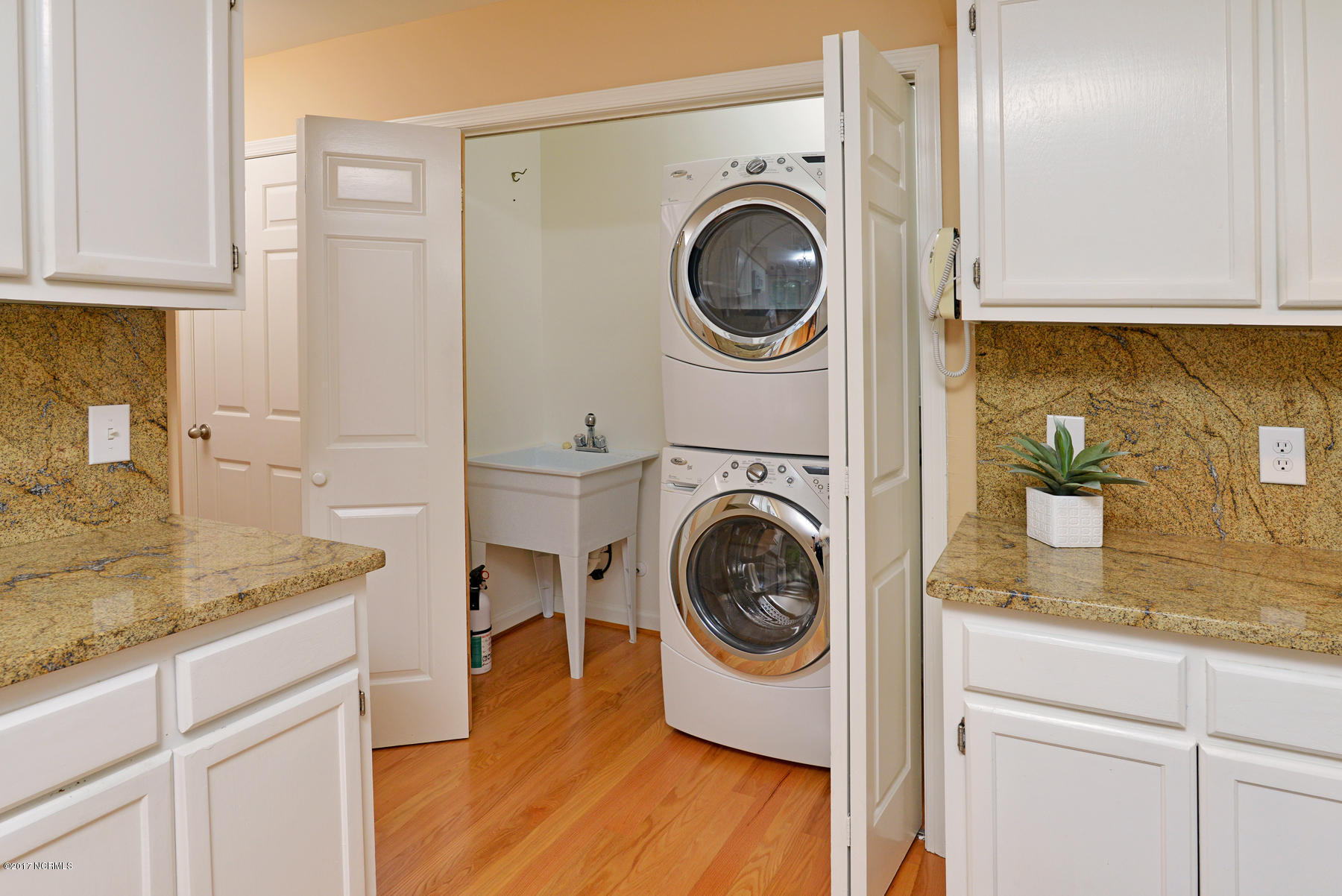 1864 Quail Ridge Road, Unit P Greenville, NC 27858 - Photo 12 of 28 1864 Quail Ridge Unit P-00028