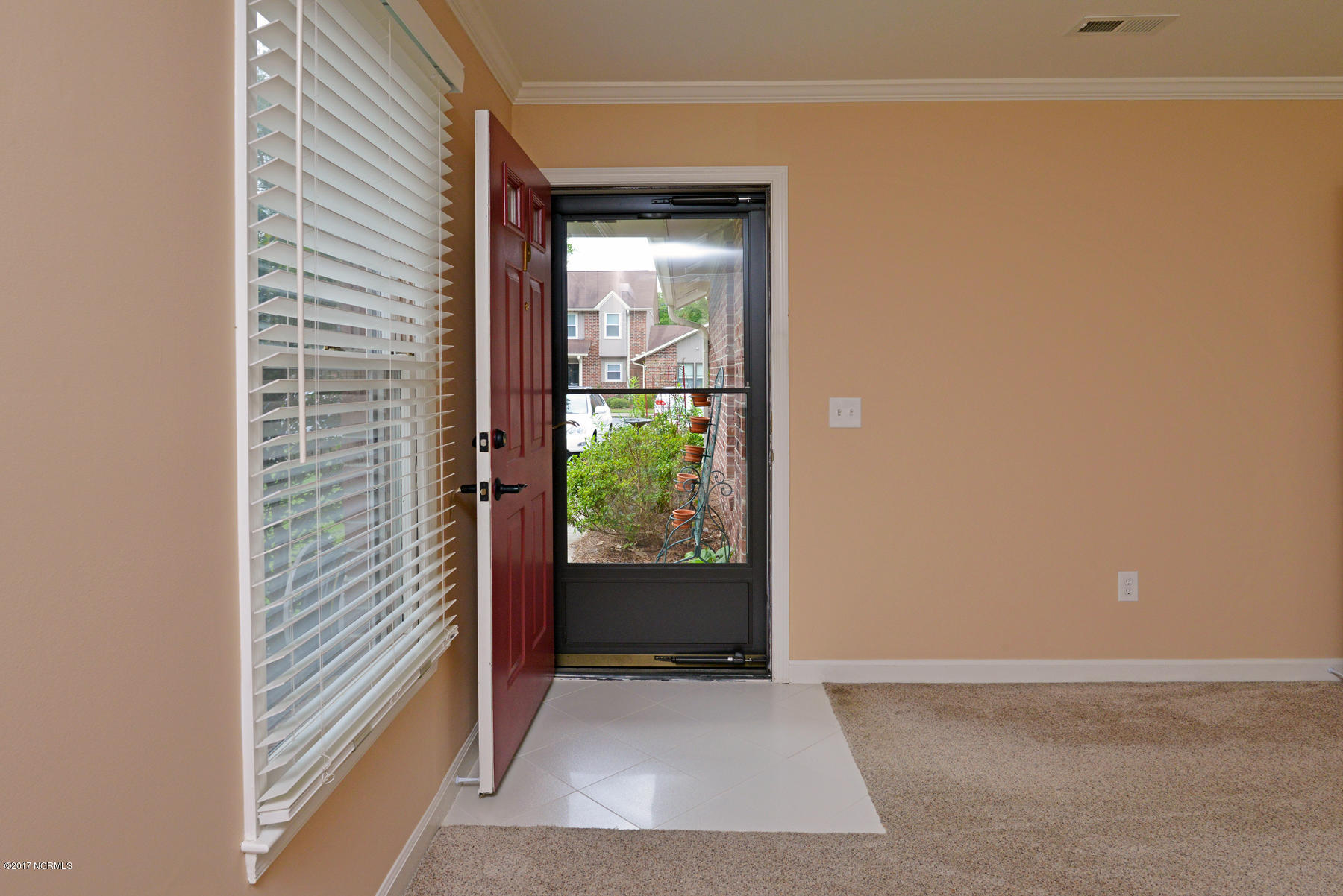 1864 Quail Ridge Road, Unit P Greenville, NC 27858 - Photo 4 of 28 1864 Quail Ridge Unit P-00010