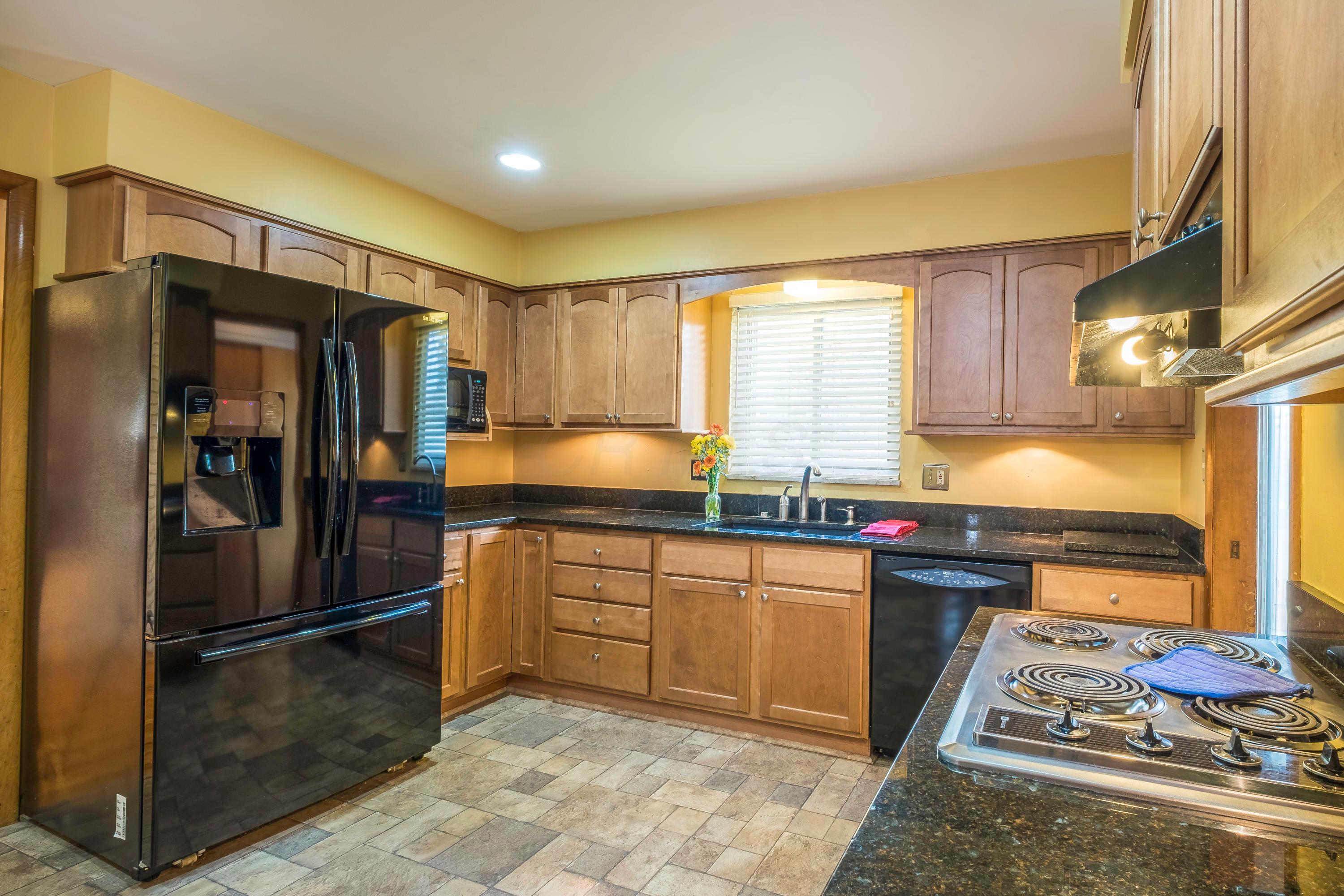 4066 Windermere Road Upper Arlington, OH 43220 - Photo 8 of 29