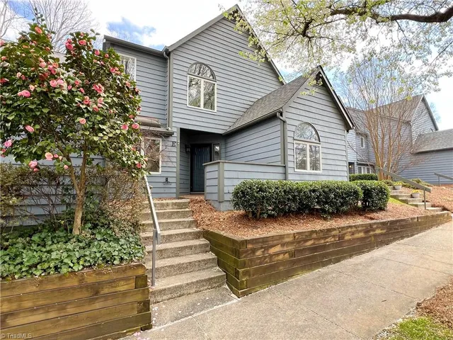 $1,795 | 210 South Lindell Road, Unit E, Greensboro, NC 27403