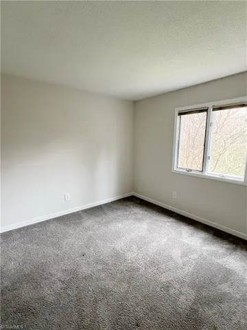 $1,795 | 210 South Lindell Road, Unit E, Greensboro, NC 27403