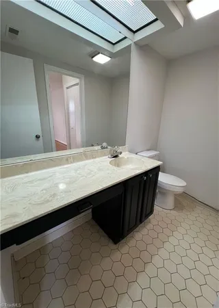 $1,795 | 210 South Lindell Road, Unit E, Greensboro, NC 27403