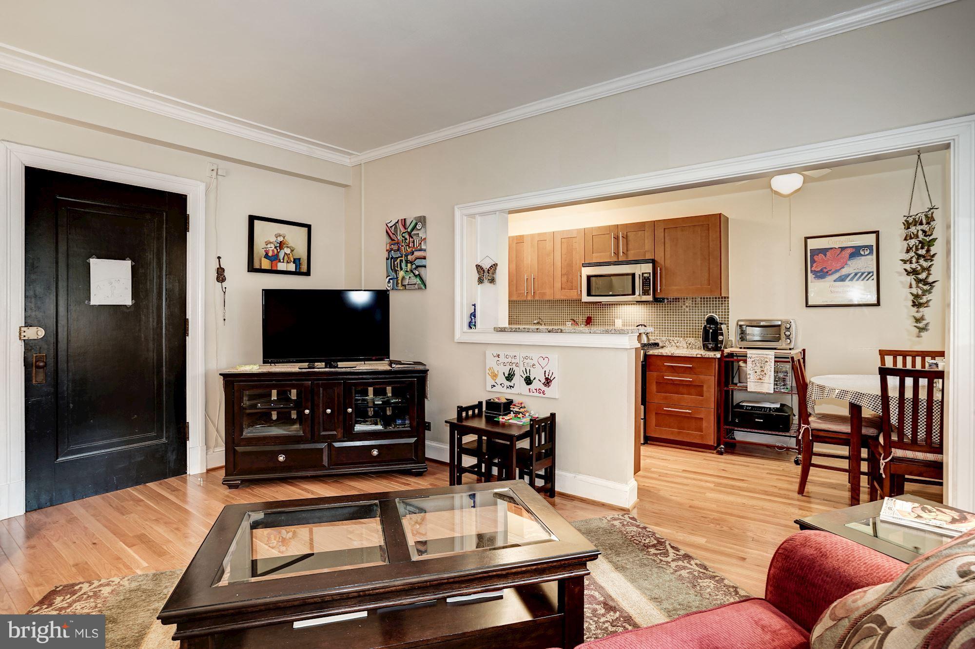 2707 Adams Mill Road Northwest, Unit 107 Washington, DC 20009 - Photo 5 of 20 Open Living Space
