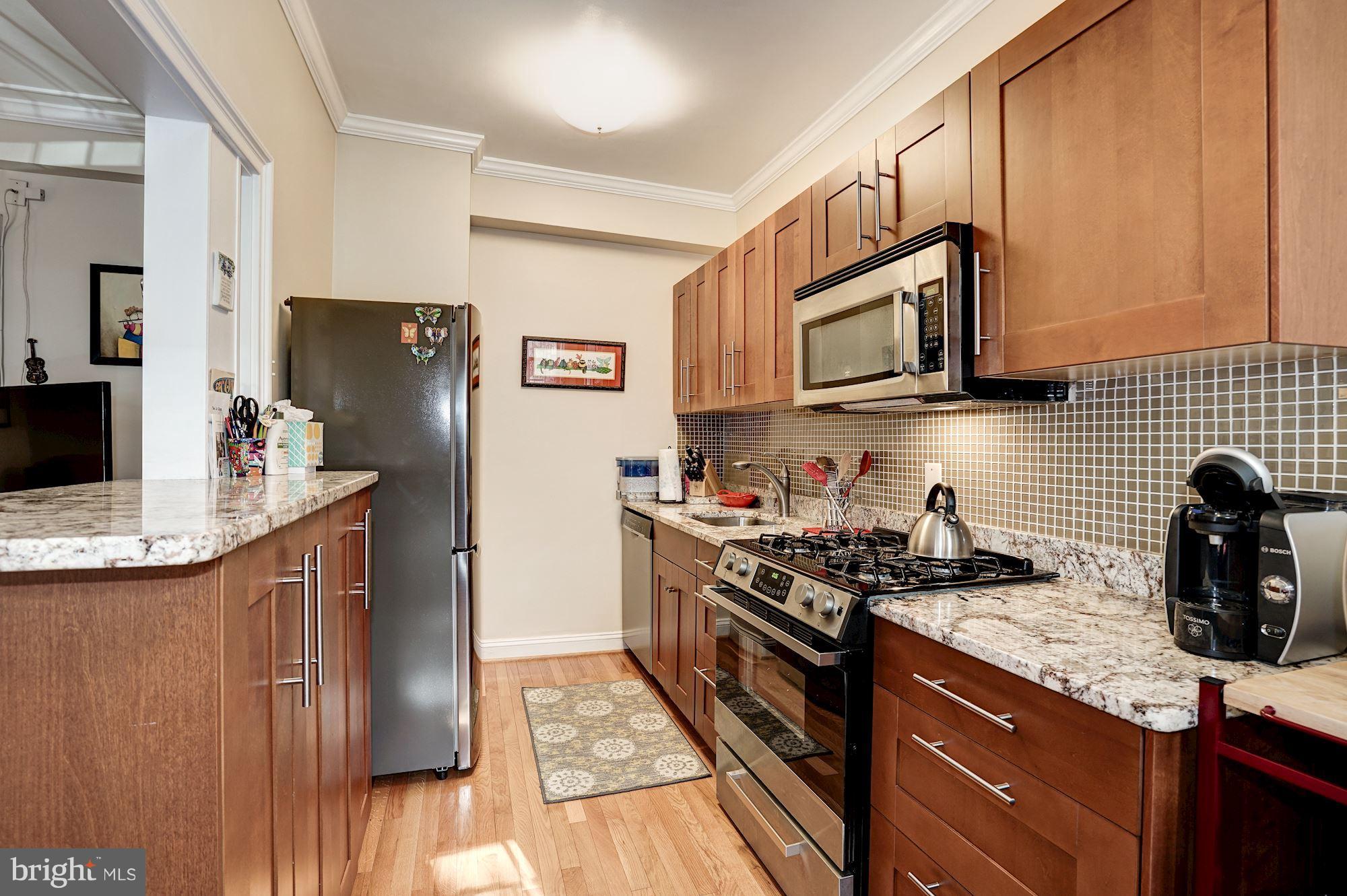 2707 Adams Mill Road Northwest, Unit 107 Washington, DC 20009 - Photo 8 of 20 Stainless Appliances