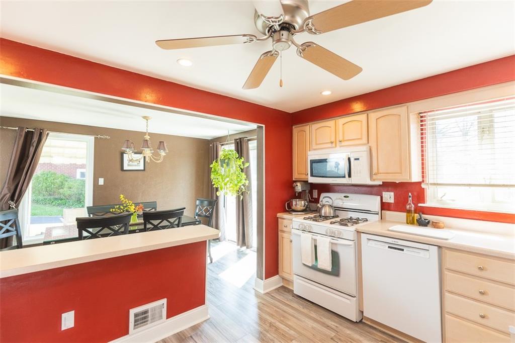 1232 Varner Road Pittsburgh, PA 15227 - Photo 10 of 23 Gallery Image 10