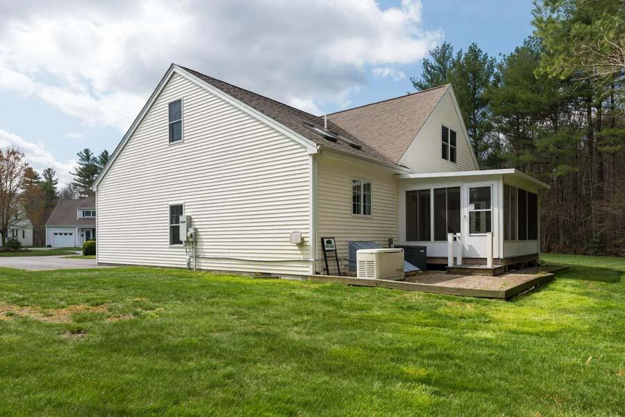 21 Bisbee Drive Rochester, MA 02770 - Photo 3 of 21 6dd28e9b