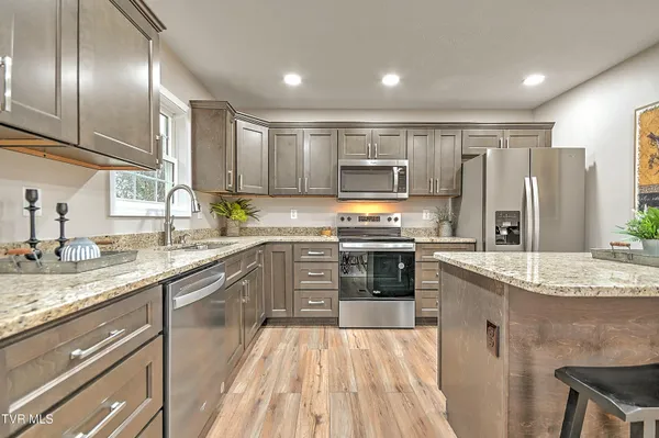 $321,000 | 1950 West Stone Drive, Kingsport, TN 37660