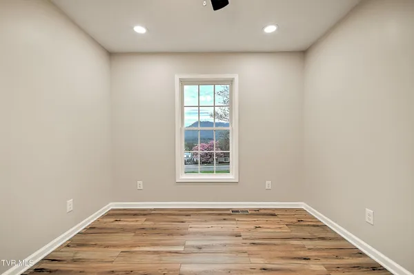 $321,000 | 1950 West Stone Drive, Kingsport, TN 37660