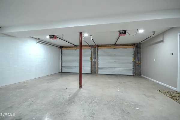 $321,000 | 1950 West Stone Drive, Kingsport, TN 37660