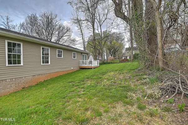 $321,000 | 1950 West Stone Drive, Kingsport, TN 37660