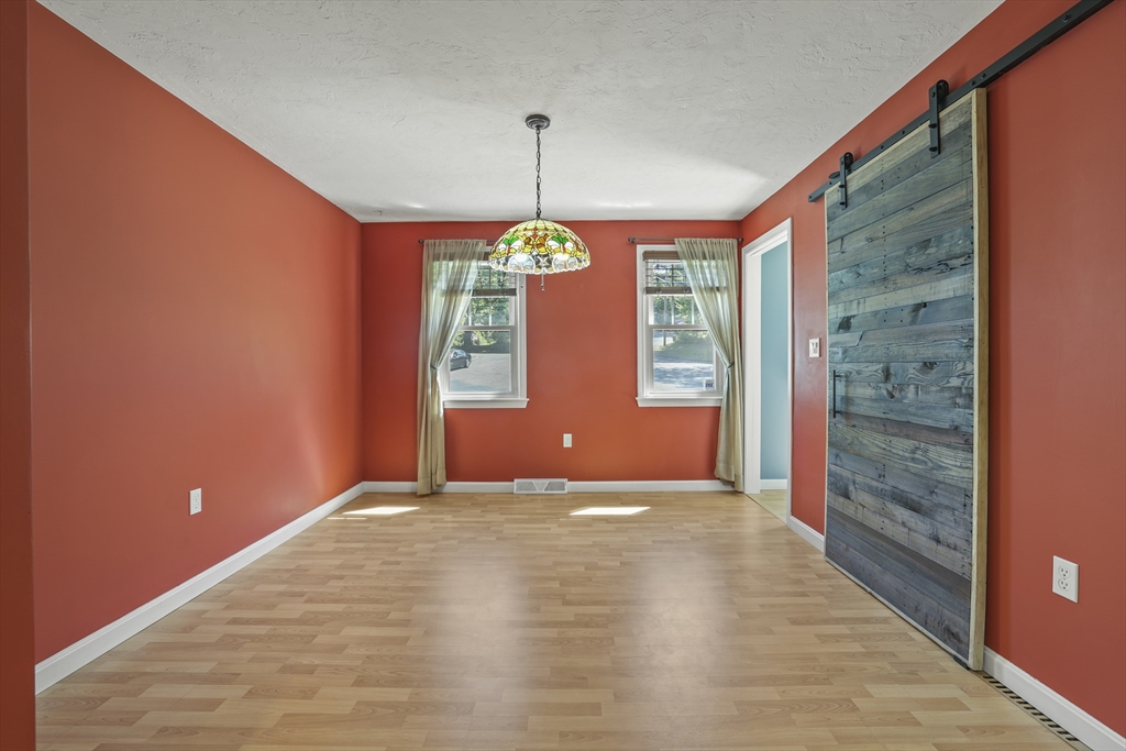 8 Walker Road Franklin, MA 02038 - Photo 15 of 40