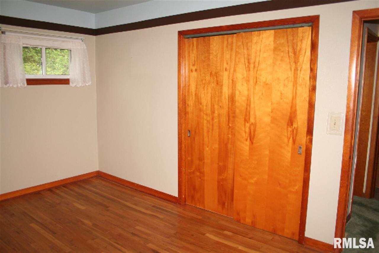 5105 Fairhaven Road Davenport, IA 52807 - Photo 14 of 21 Gallery Image 14
