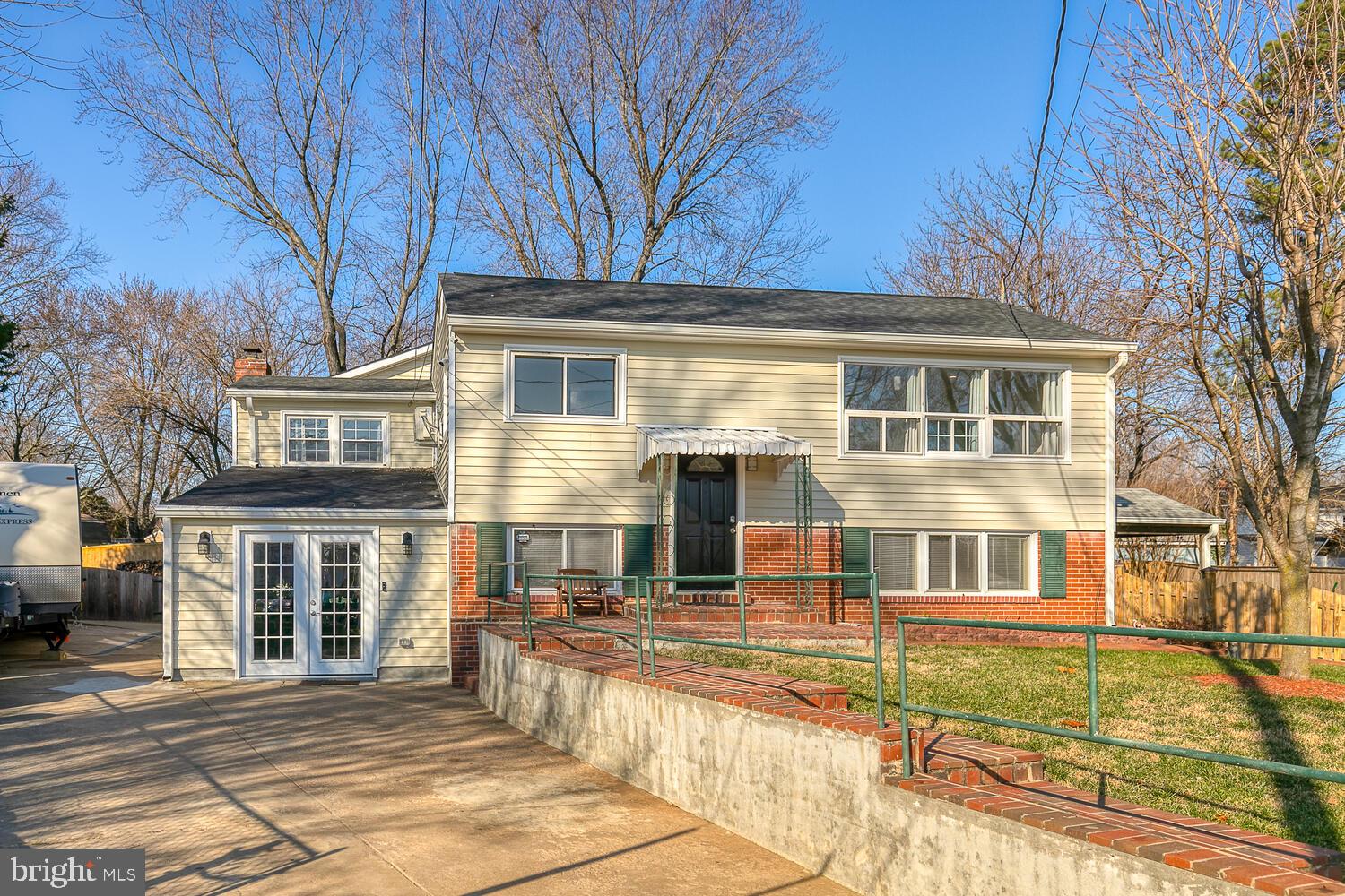 1206 Riggs Court Woodbridge, VA 22191 - Photo 1 of 65 Single Family Home with Updates Galore