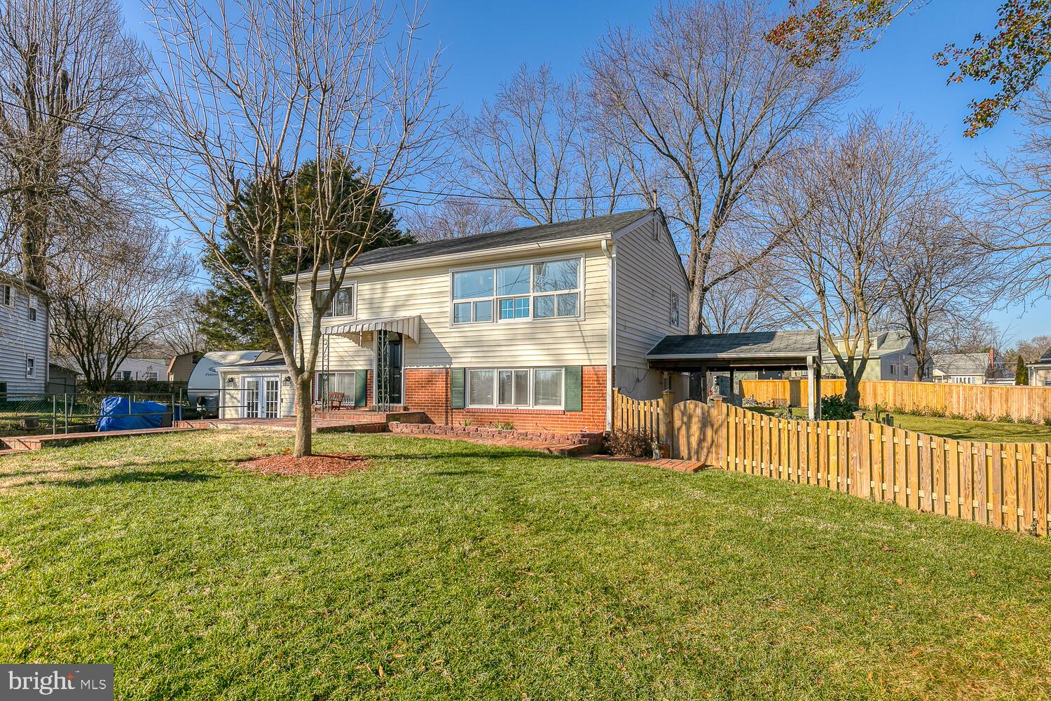 1206 Riggs Court Woodbridge, VA 22191 - Photo 2 of 65 Sizable Front Yard with Plenty of Parking in Drive