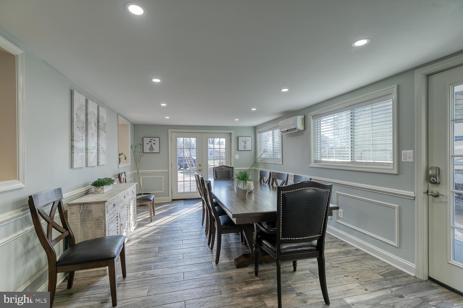 1206 Riggs Court Woodbridge, VA 22191 - Photo 26 of 65 Recessed Lighting Throughout