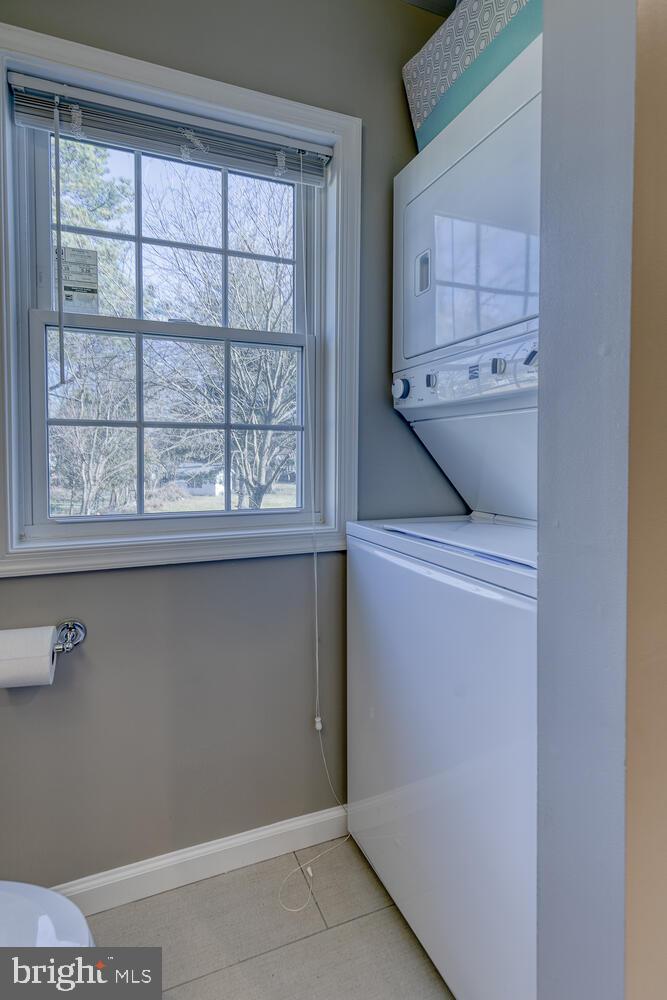 1206 Riggs Court Woodbridge, VA 22191 - Photo 35 of 65 Separate Laundry for Master Bedroom