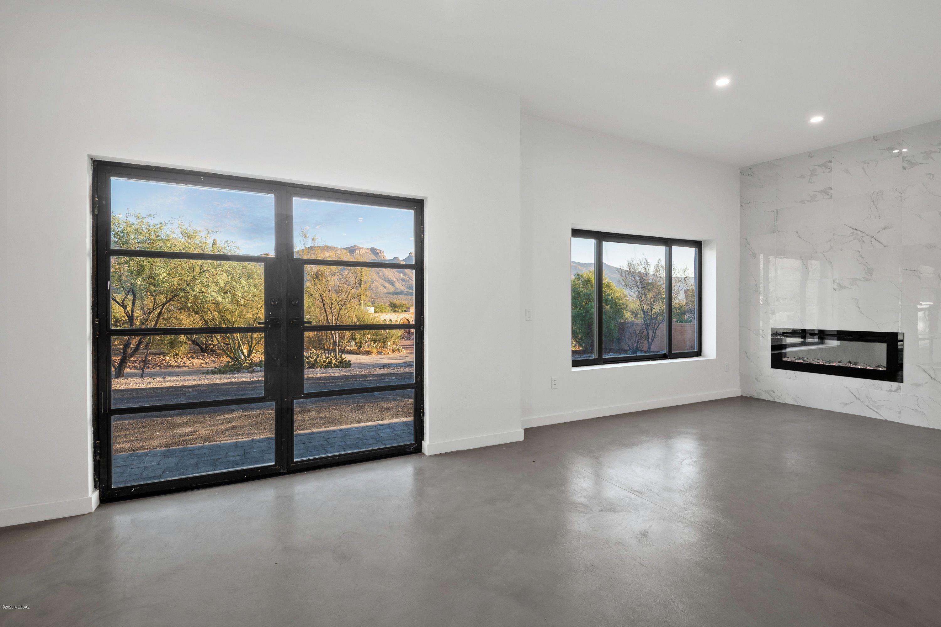 8250 East Rockgate Road Tucson, AZ 85750 - Photo 11 of 46