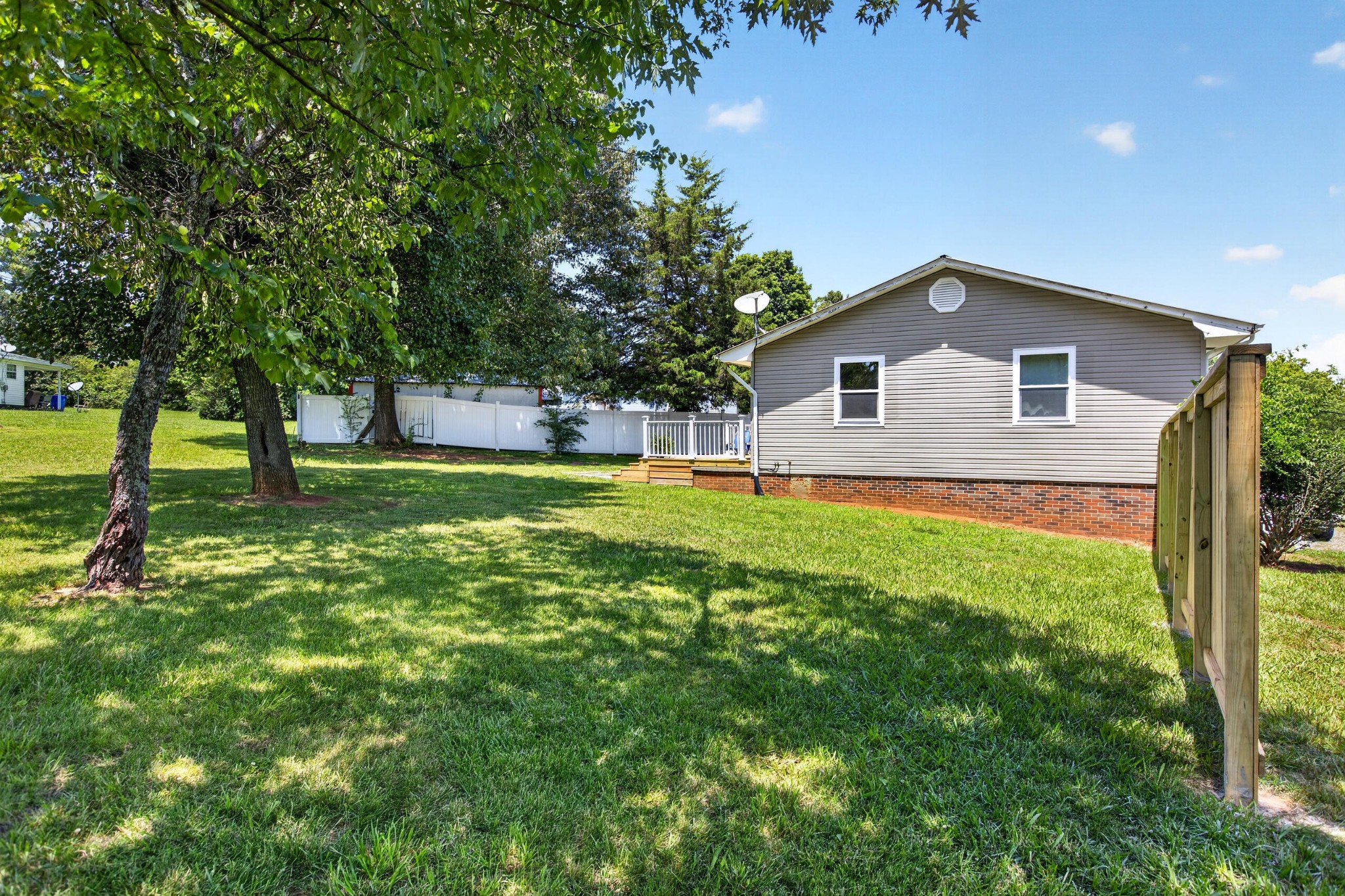 235 Oak Grove Road Madisonville, TN 37354 - Photo 6 of 35