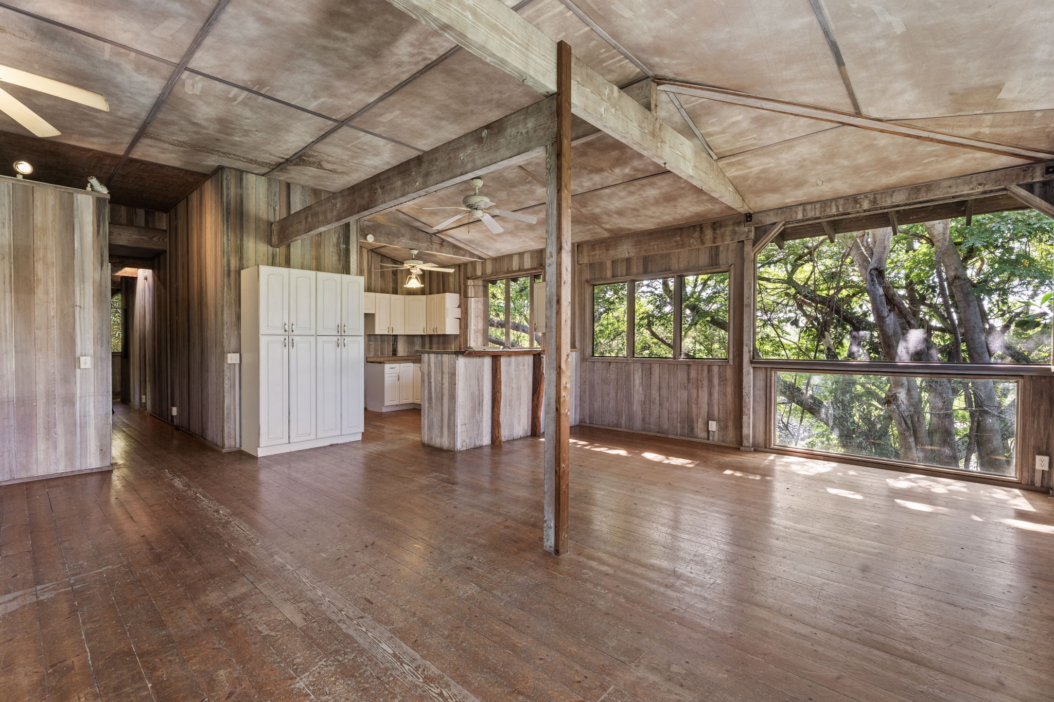 82-6284 Puuhonua Road Captain Cook, HI 96704 - Photo 11 of 30 a view of a porch