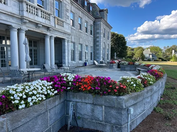 $924,900 | 48 North Shore Drive, Unit 8, Dartmouth, MA 02748