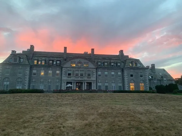 $924,900 | 48 North Shore Drive, Unit 8, Dartmouth, MA 02748