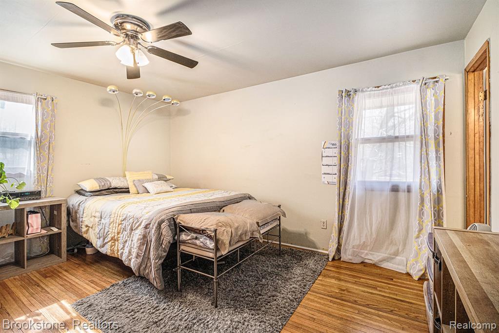 28340 Elwell Road Belleville, MI 48111 - Photo 23 of 36