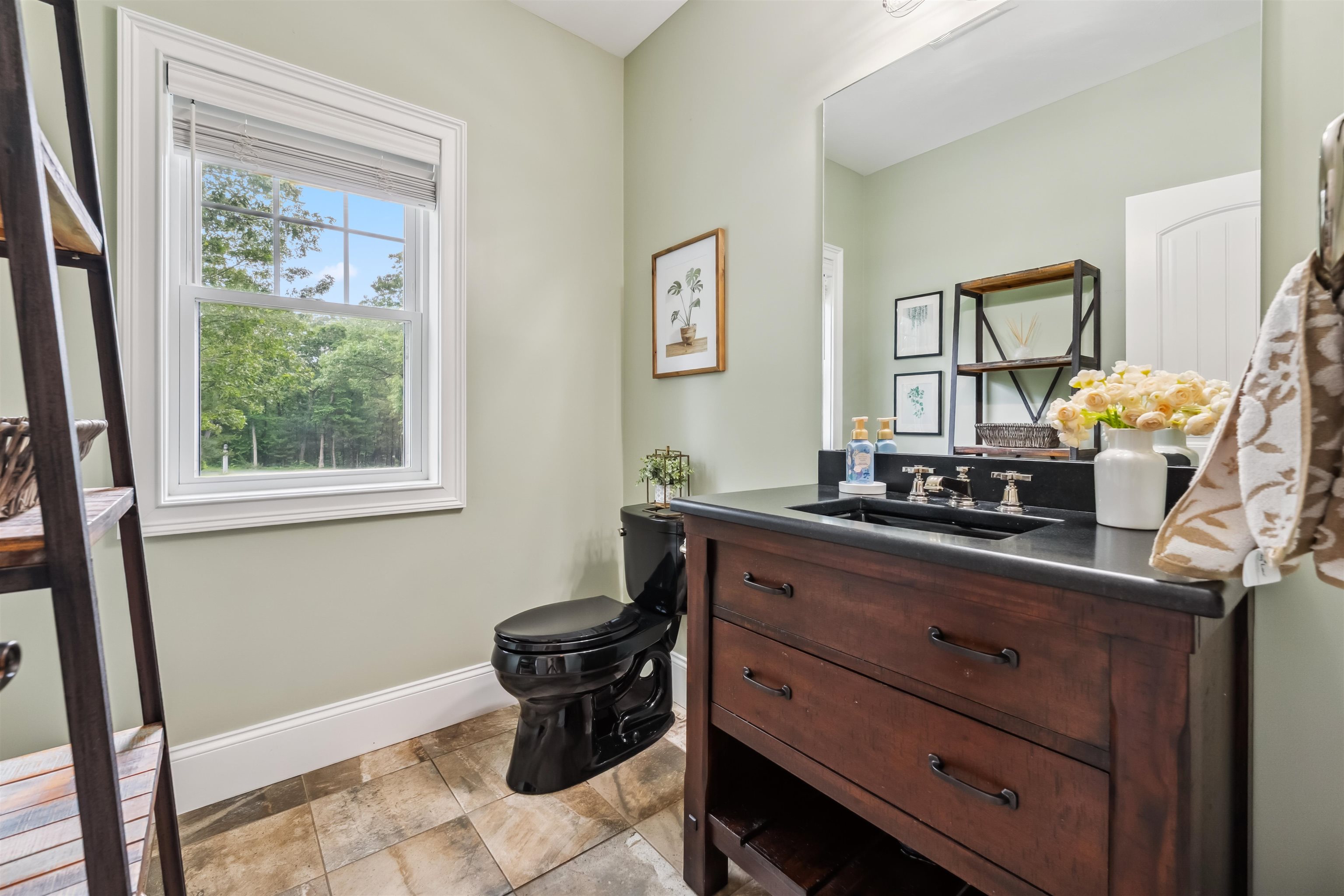 32 Burnham Road Windham, NH 03087 - Photo 18 of 58
