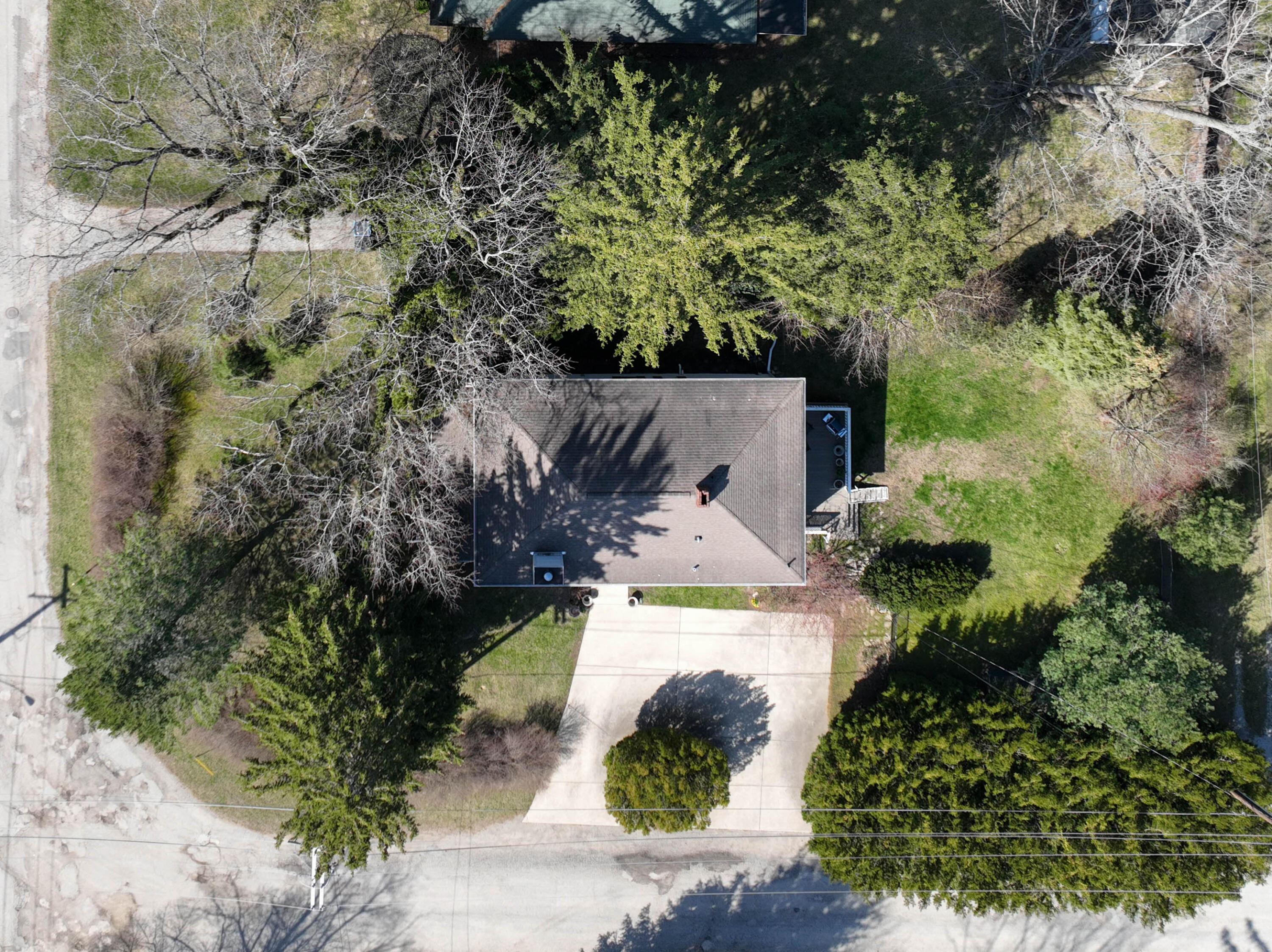 8881 West East Road Lakeside, MI 49116 - Photo 22 of 24 DJI_0884