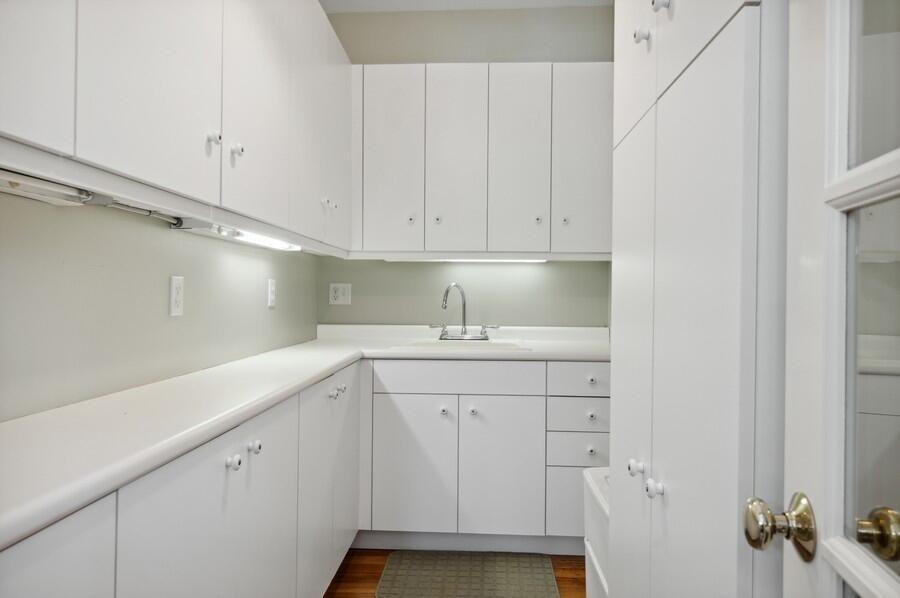 8881 West East Road Lakeside, MI 49116 - Photo 8 of 24 06_8881EastRd_196_Butlerspantry_LowRes