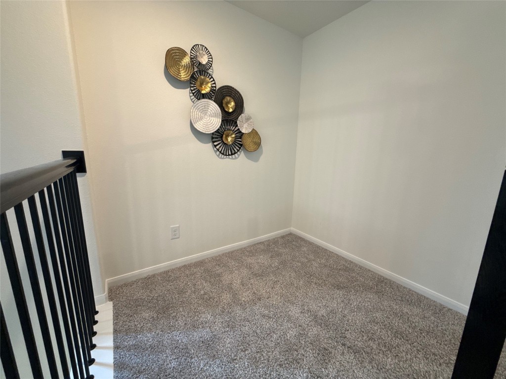 527 Baobab Way Crosby, TX 77532 - Photo 26 of 50 a view of a room with a window