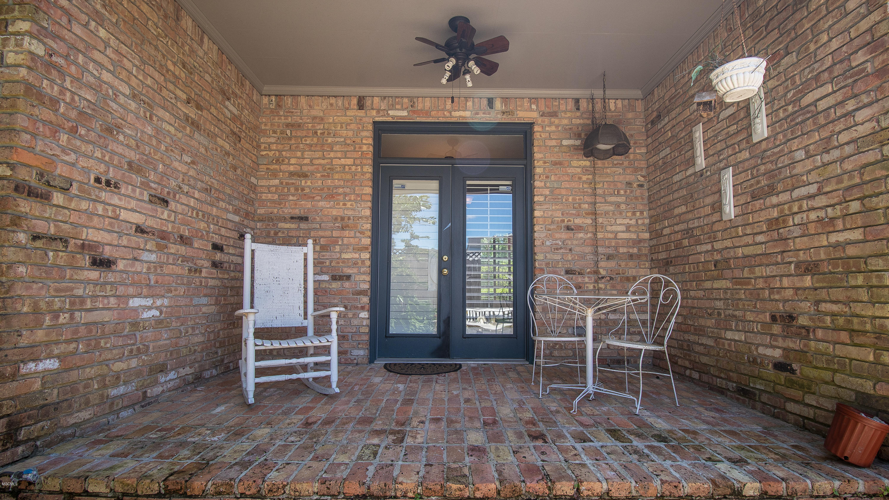 2572 Rue Palafox Biloxi, MS 39531 - Photo 19 of 26 2572 Rue Palafox-118