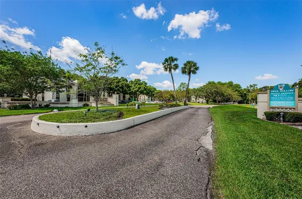$189,900 | 1333 Shady Pine Way, Unit F, Tarpon Springs, FL 34688