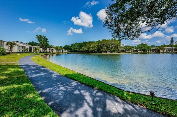 $189,900 | 1333 Shady Pine Way, Unit F, Tarpon Springs, FL 34688