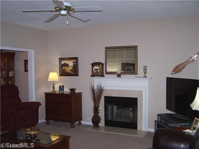 3621 Shadow Ridge Drive High Point, NC 27265 - Photo 7 of 14 Living Room.