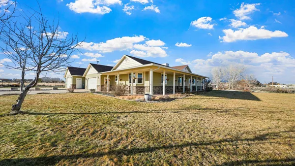$780,000 | 1392 M M 1/4 Road, Loma, CO 81524