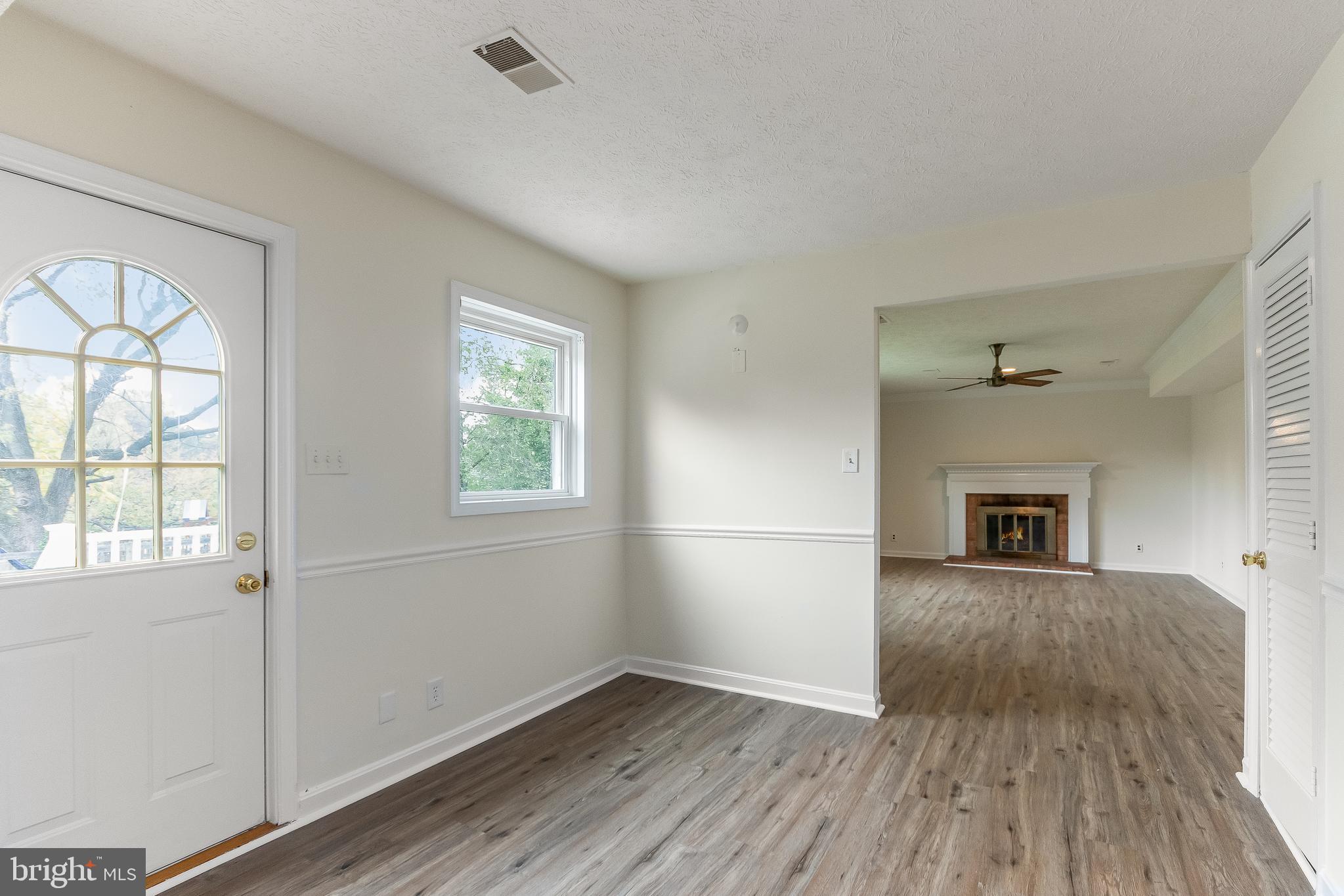522 Ferry Road Fredericksburg, VA 22405 - Photo 13 of 36 Breakfast Area