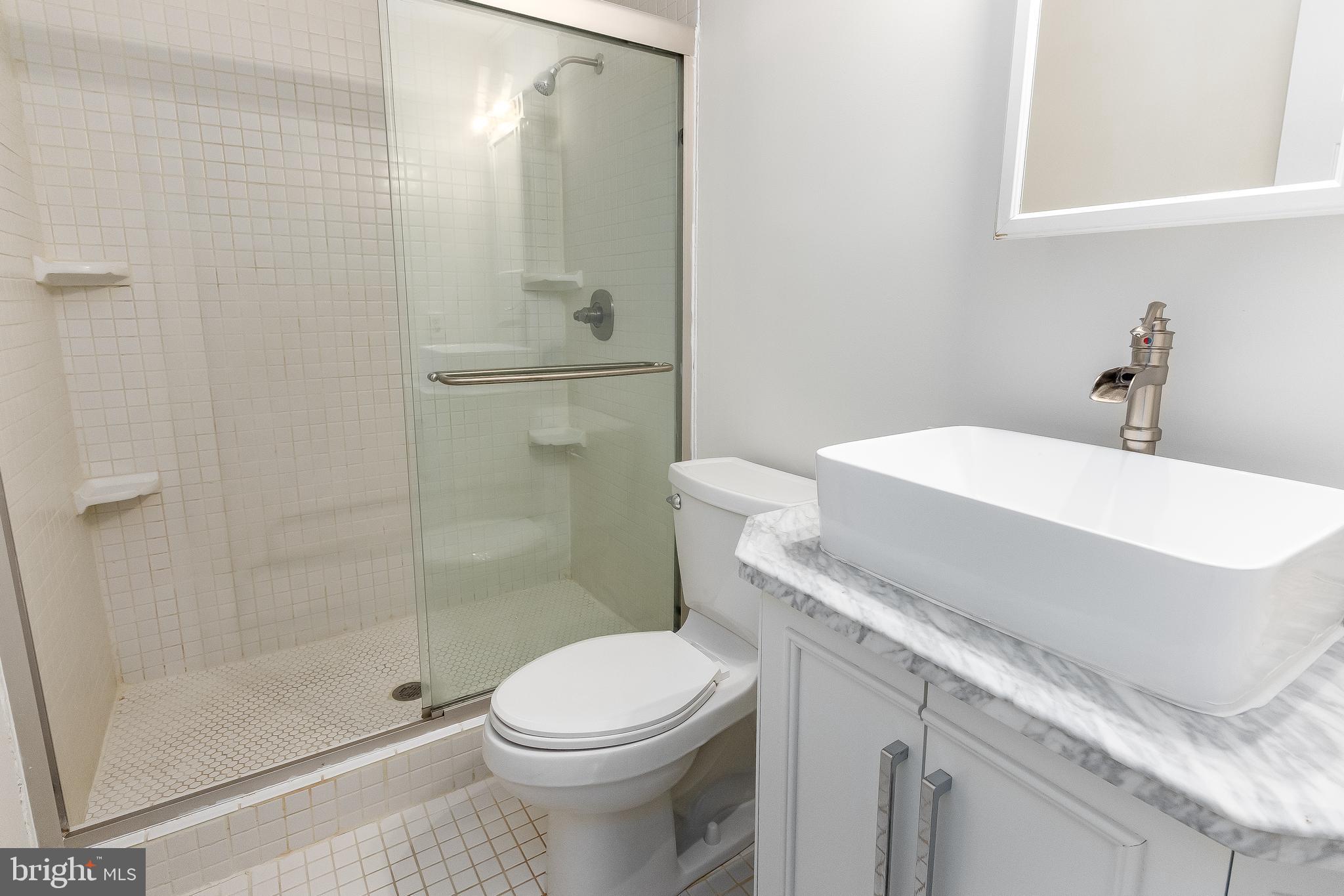 522 Ferry Road Fredericksburg, VA 22405 - Photo 21 of 36 Master Bath