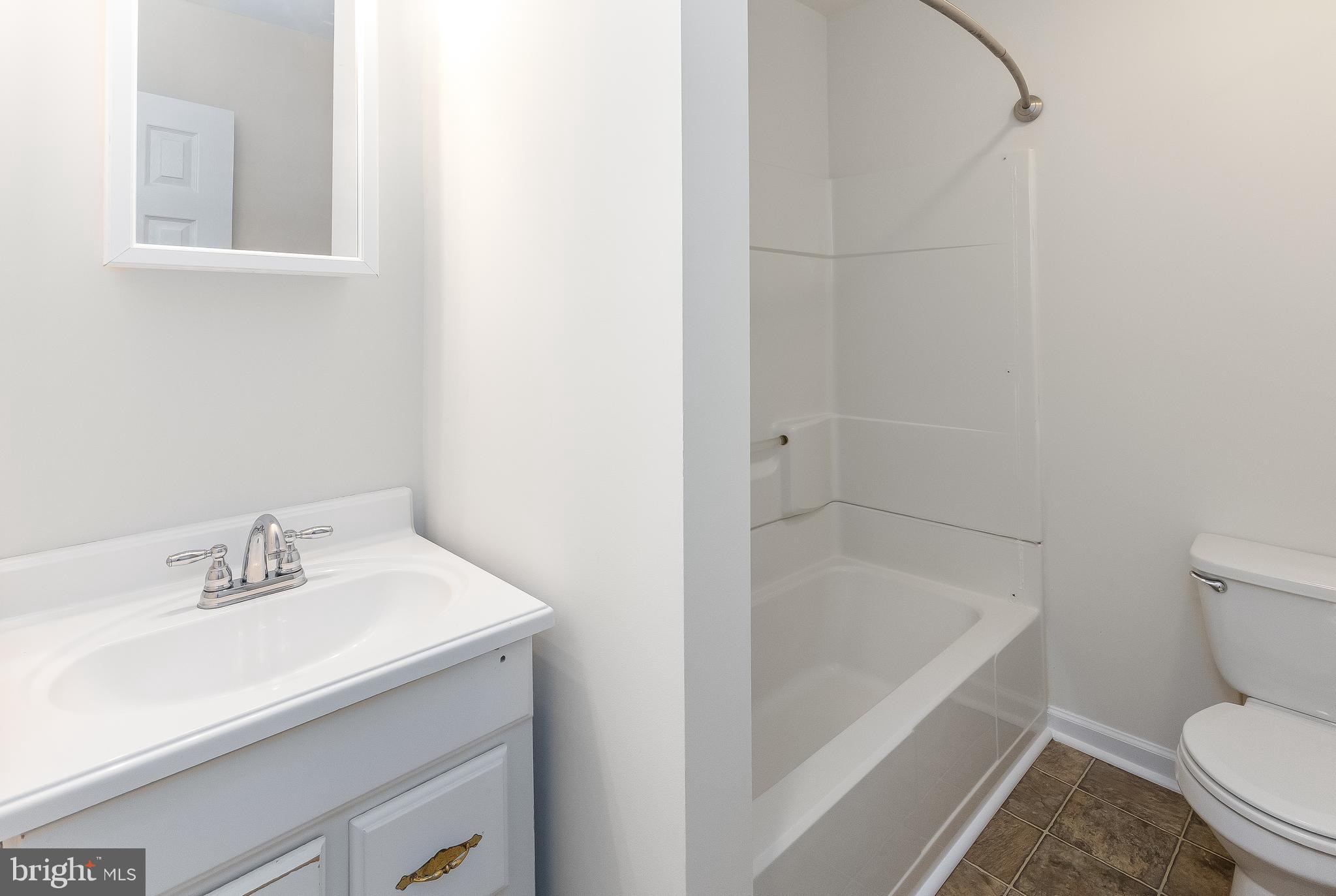 522 Ferry Road Fredericksburg, VA 22405 - Photo 28 of 36 2nd Floor Hall Bath
