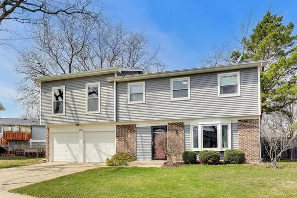 $420,000 | 4444 Westbridge Court, Hoffman Estates, IL 60192