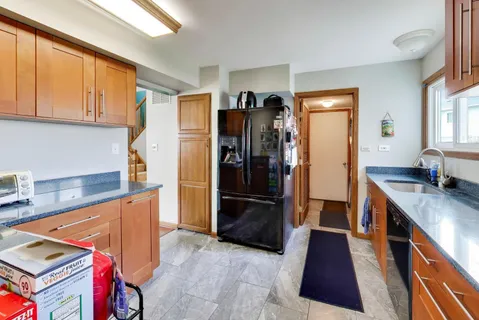 $420,000 | 4444 Westbridge Court, Hoffman Estates, IL 60192