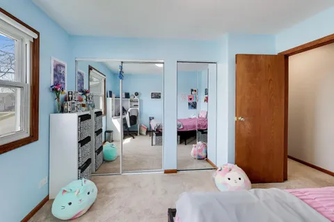 $420,000 | 4444 Westbridge Court, Hoffman Estates, IL 60192