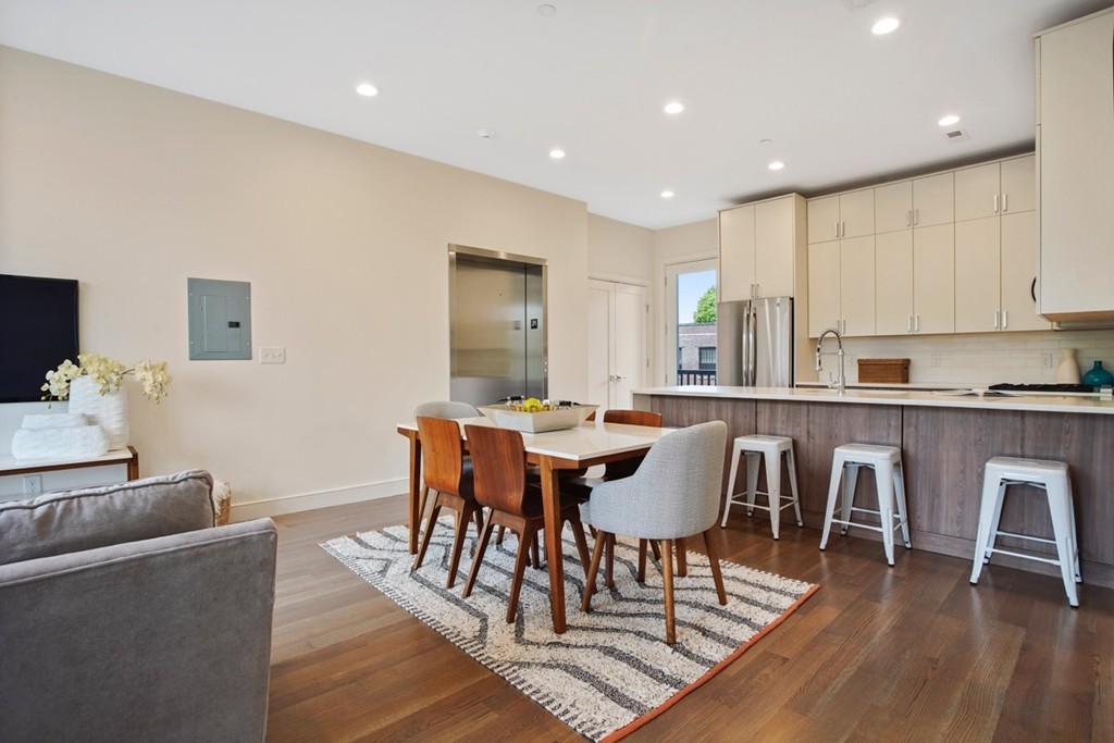 7 Burroughs Street, Unit 4 Boston, MA 02130 - Photo 10 of 16