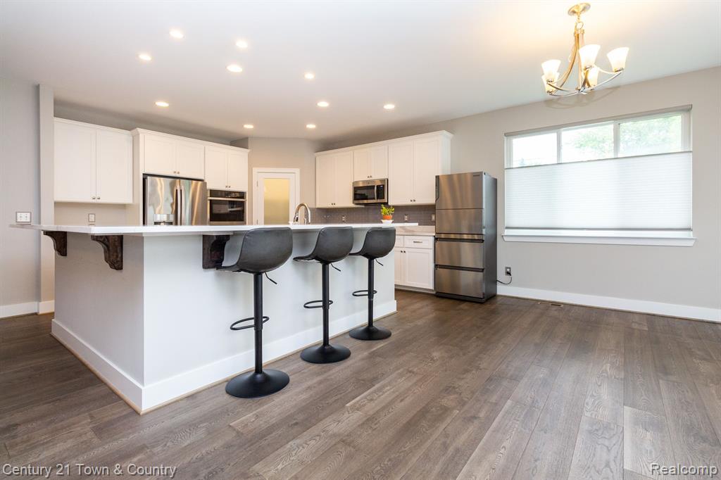 1013 Birkshire Ridge Rochester Hills, MI 48307 - Photo 11 of 47