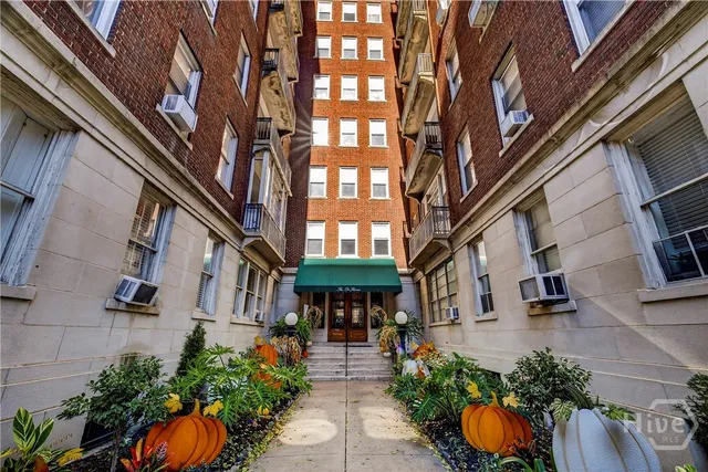 $487,000 | 24 East Liberty, Unit 36, Savannah, GA 31401