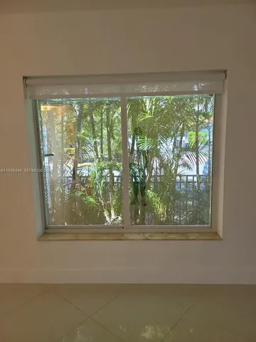 $4,750 | 7707 Hawthorne Avenue, Miami Beach, FL 33141