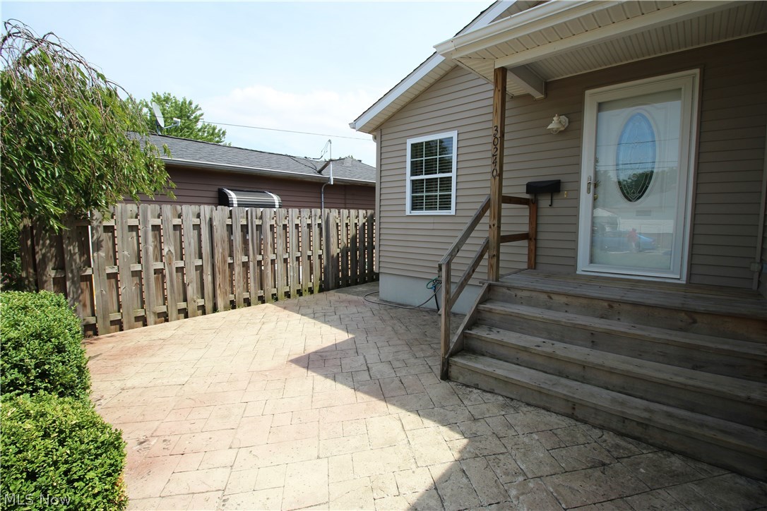 30240 Powell Road Willowick, OH 44095 - Photo 8 of 20