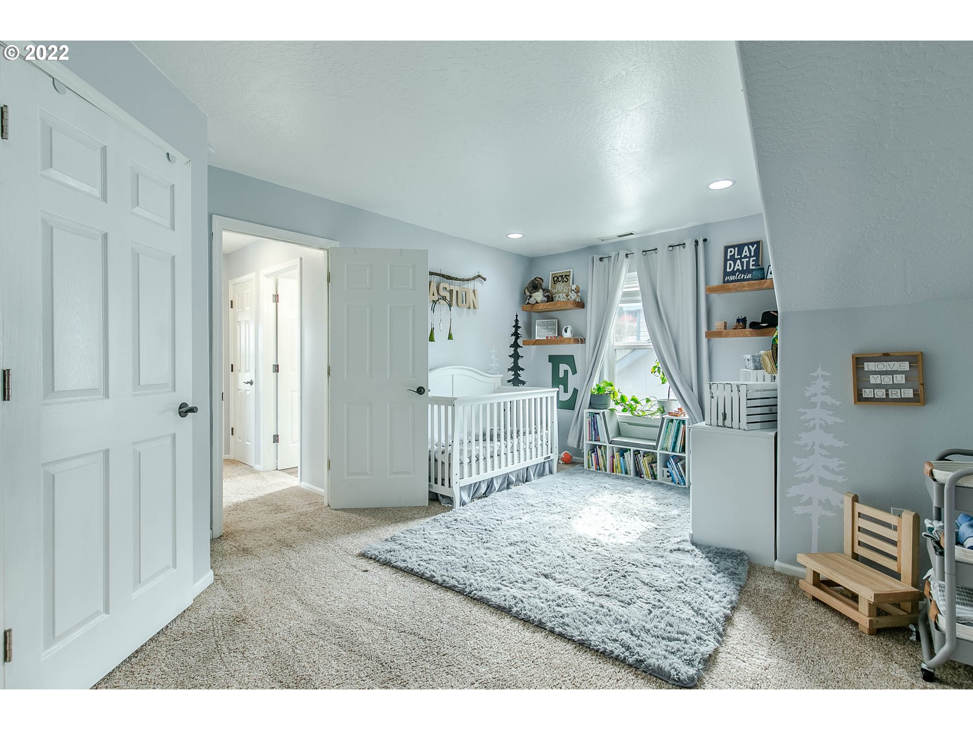 126 South 72nd Street Springfield, OR 97478 - Photo 19 of 32 a bedroom with furniture and a wooden floor