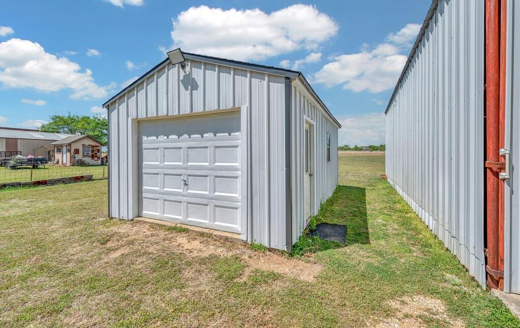 2857 Country Spring Road Lorena, TX 76655 - Photo 28 of 40 View of detached garage